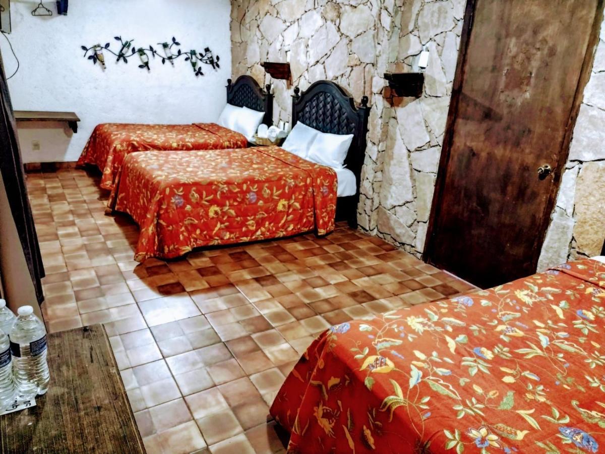 & Cava La Parroquia Hotel San Cristóbal de Las Casas