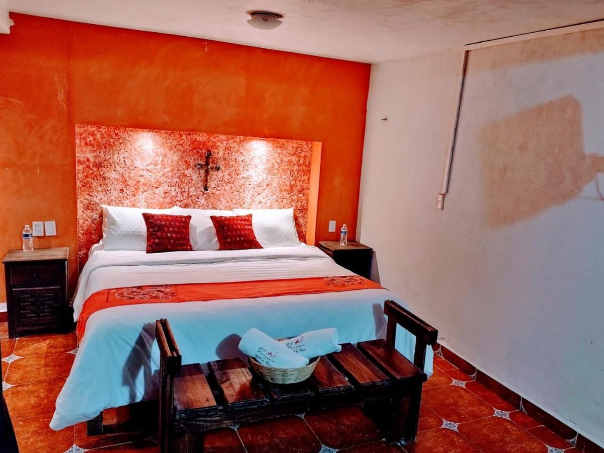 & Cava La Parroquia Hotel
