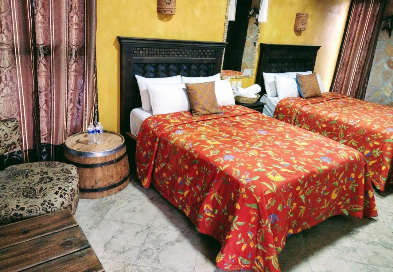 Hotel & Cava La Parroquia 3*